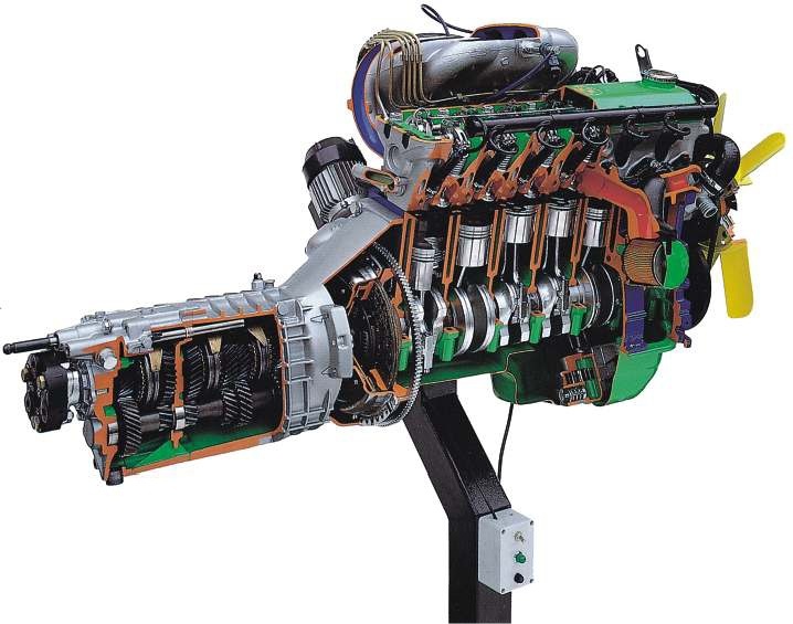 6 cylinder benzine motor met K-jetronic
