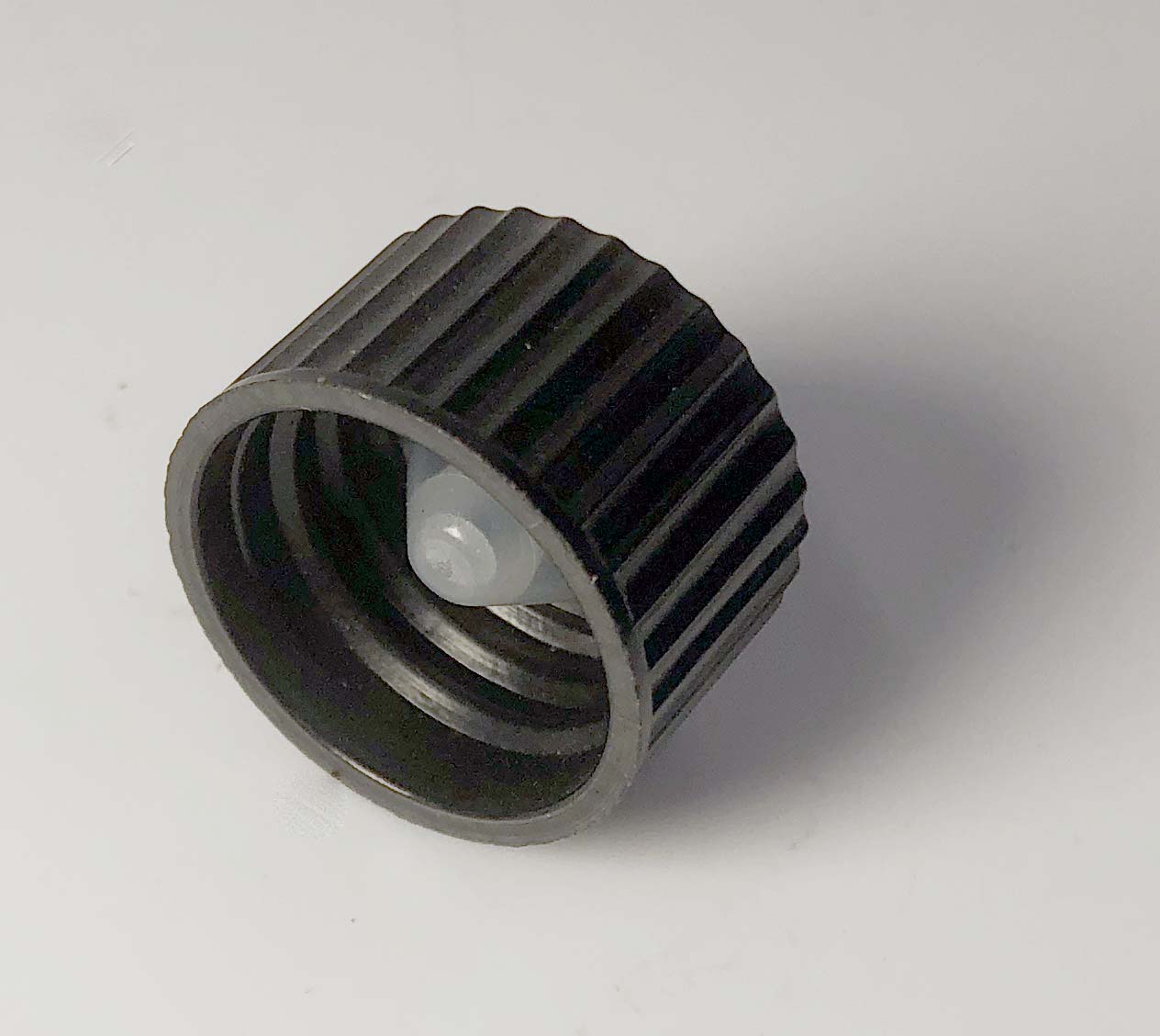 Dop dicht (zwart) voor druppelflesjes